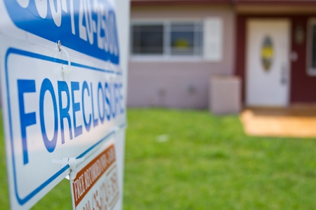 Expert Insights: What Are Some of the Guidelines for Purchasing HUD Foreclosures?