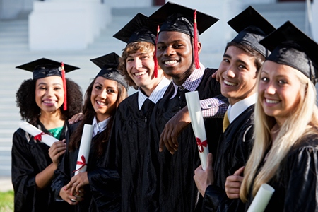 Three Ways to Attract this Year’s Graduates to Your Brokerage