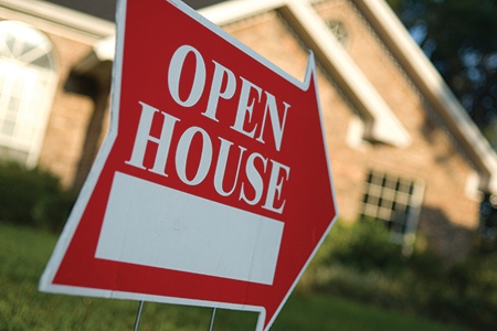 Ask the Experts: How to Collect More Accurate Contact Information from Open House Visitors