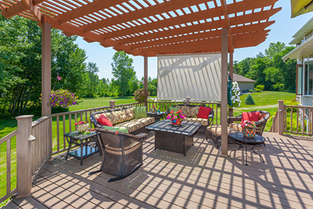 8 Outdoor Trends That Attract Buyers