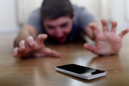 Some Signs You Could Be Addicted to Your Smartphone