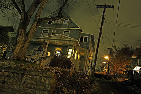 13 Metros with the Most Real-Life Haunted Houses