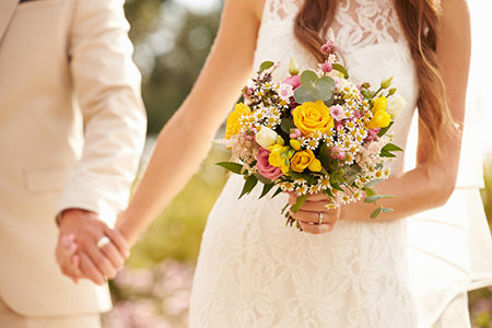 Pros and Cons of Wedding Insurance