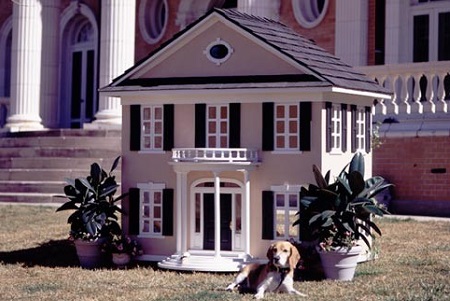 Take Pet Pampering to the Next Level With These Fabulous Dog Houses
