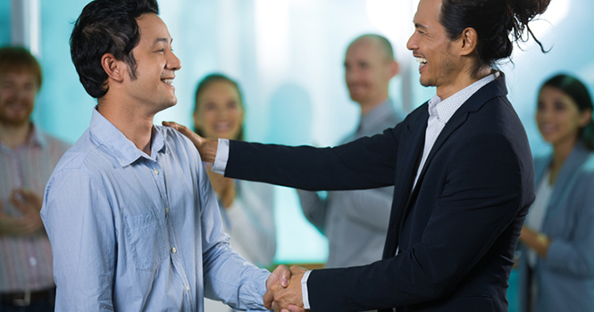 Convincing Top Agents to Jump Ship