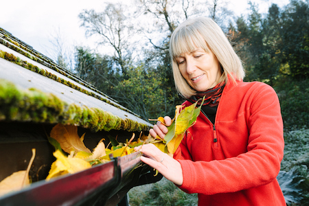 Quick Fall Cleanup Tips That Will Lower Your Utility Bills This Winter