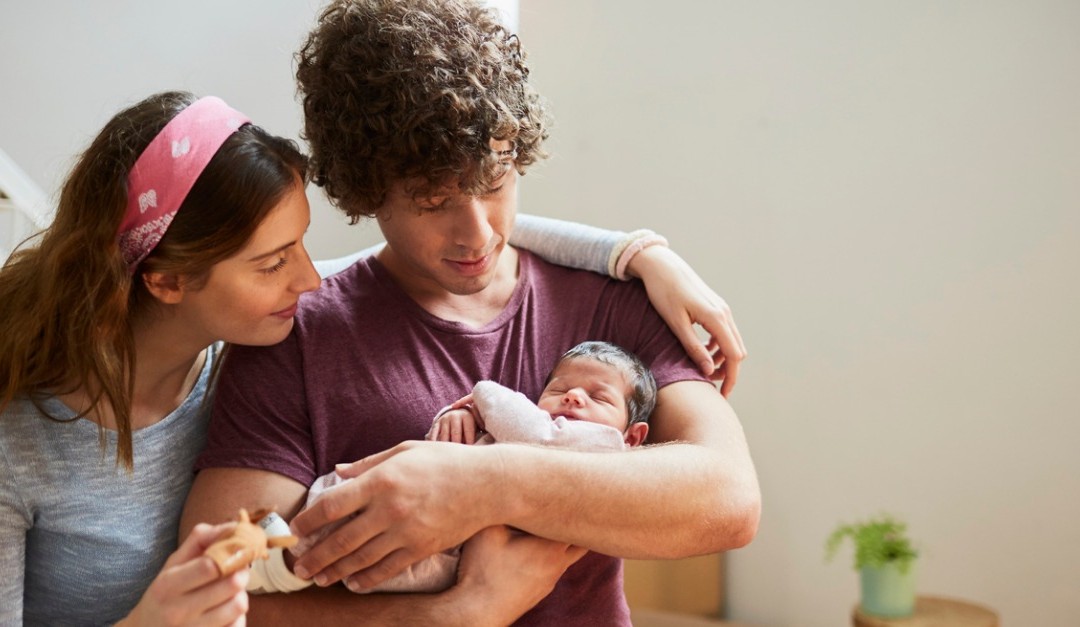5 Financial Moves New Parents Should Make