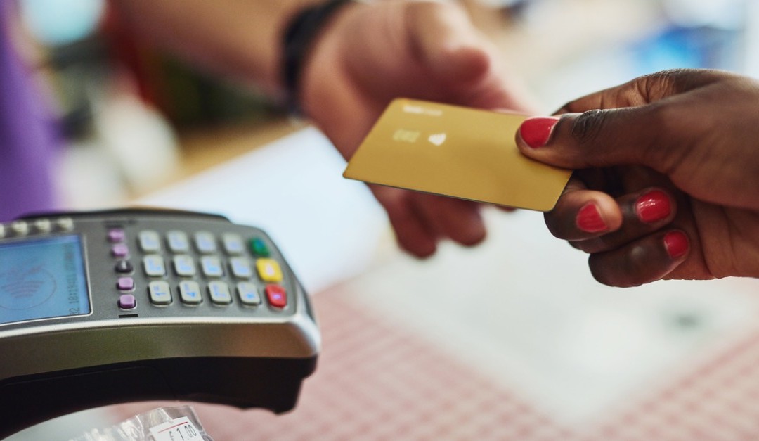 4 Places to Avoid Debit Card Usage