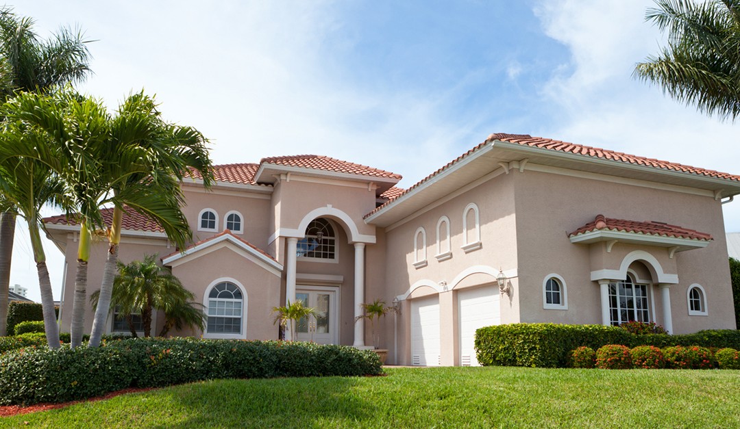 Against Grain, Luxury Market Moves Up