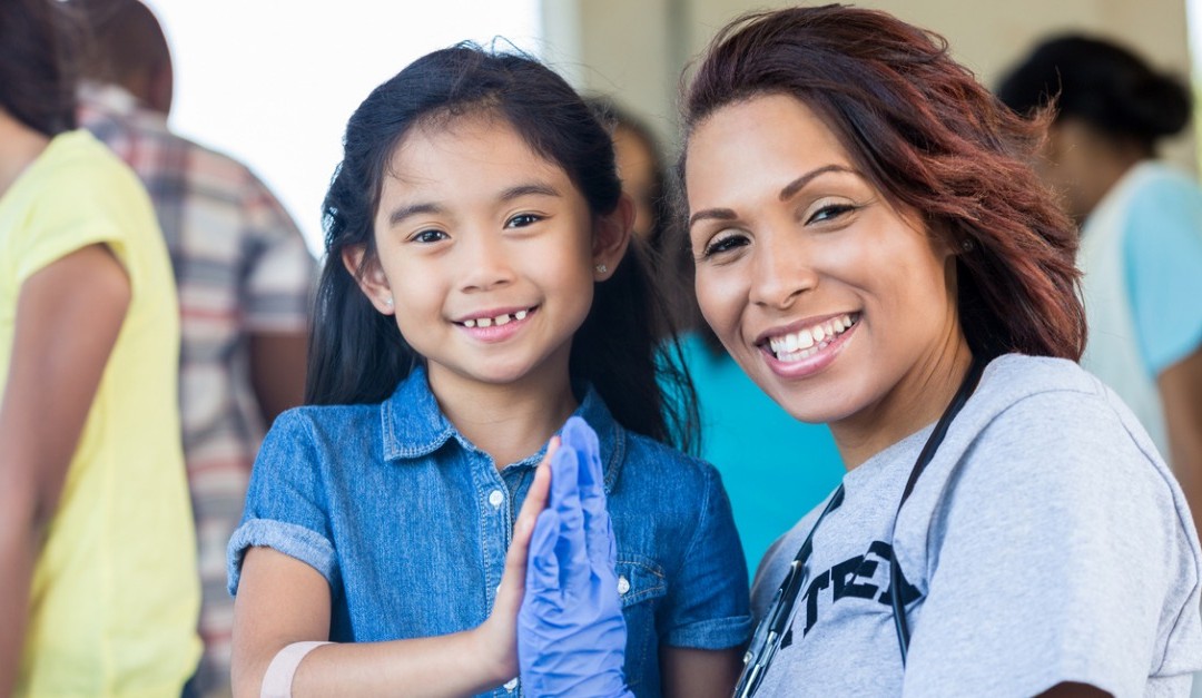 A Lesson for the Kids: Volunteering Throughout the Year