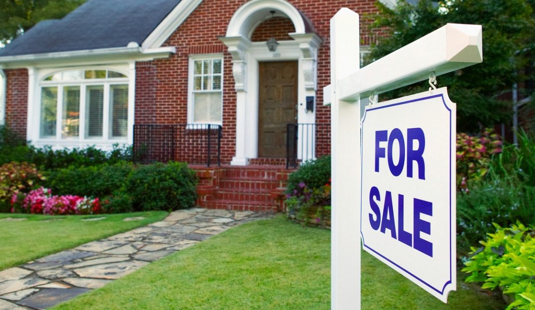 Should You Lower Your Asking Price or Keep Waiting for a Buyer?