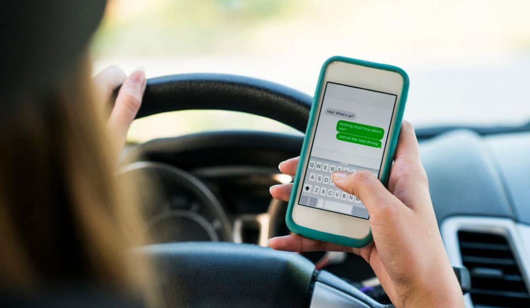 Top 10 Tips to Avoid Distracted Driving