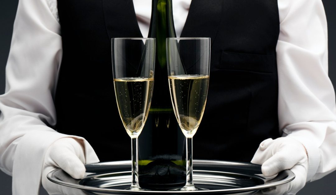 Butler’s Pantries Make a Sleek and Stylish Comeback