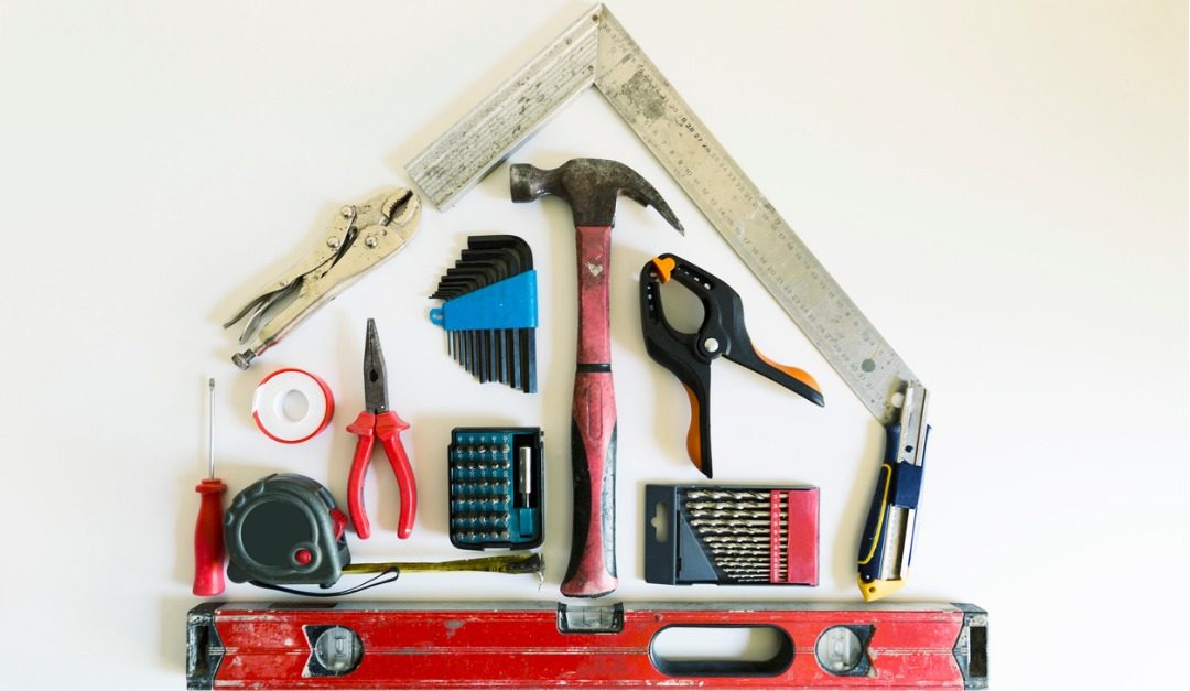 Should You Renovate Your New Home Before or After You Move in?