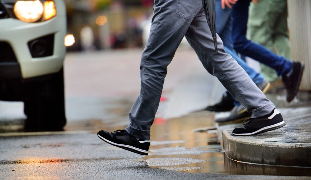 Pedestrian Safety Tips for Walkers AND Drivers