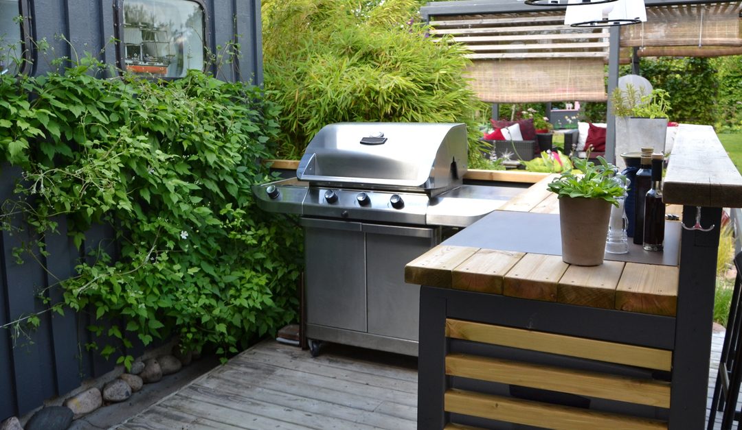 The 5 Characteristics of an Outstanding Outdoor Kitchen