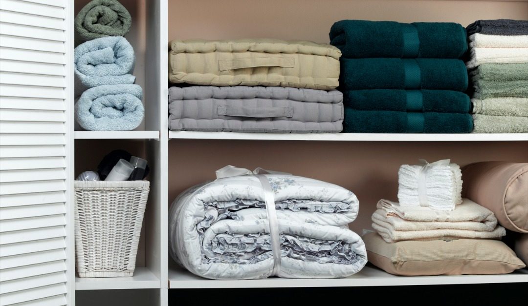 Staging Your Linen Closet Before Selling