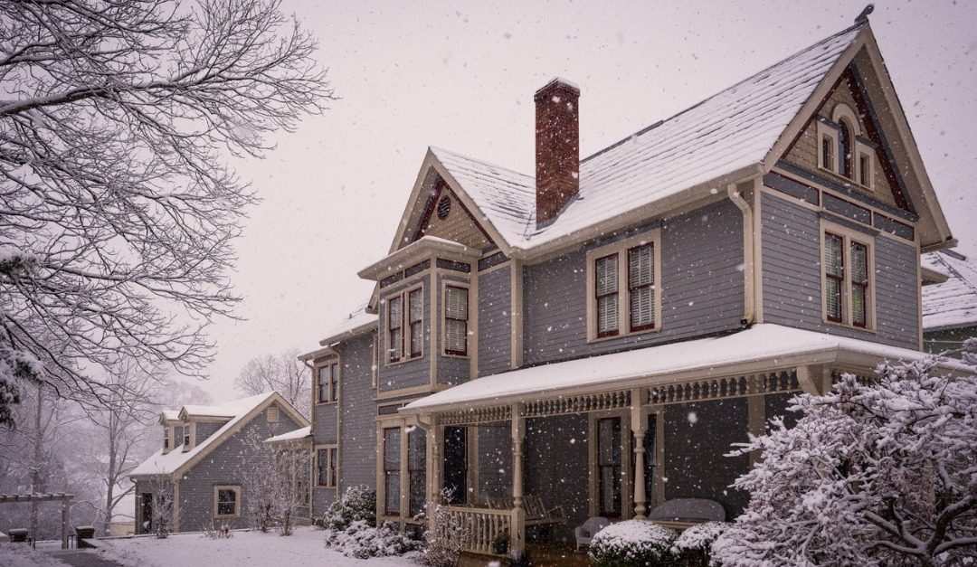 Advantages of Buying or Selling a Home in the Winter