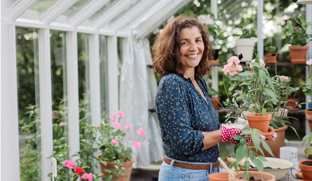 Reasons to Buy a Greenhouse