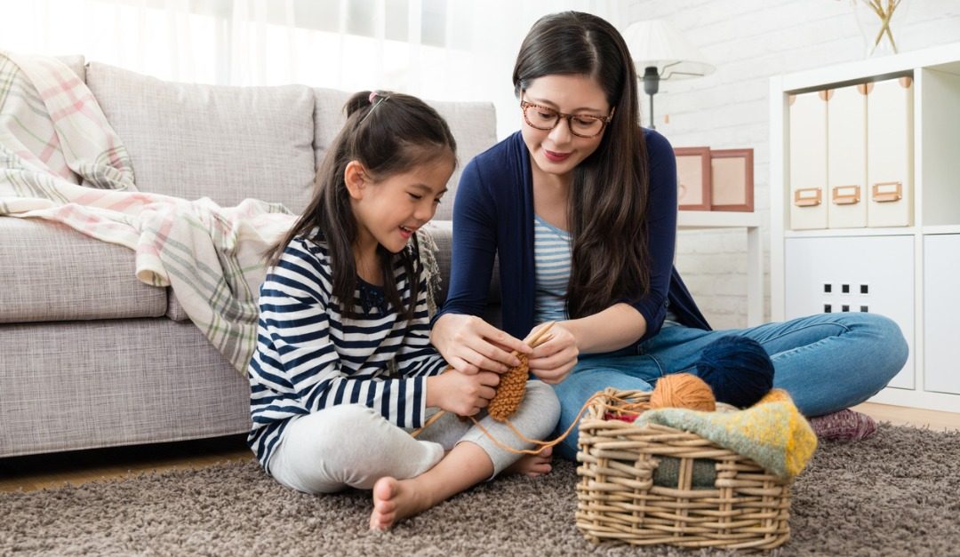 Create a Quiet, Tech-Free Family Room in 5 Simple Steps