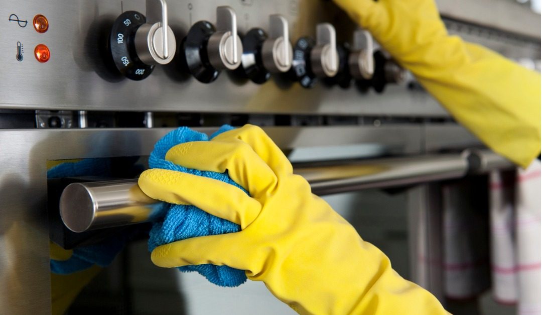 4 Easy Kitchen Cleaning Hacks