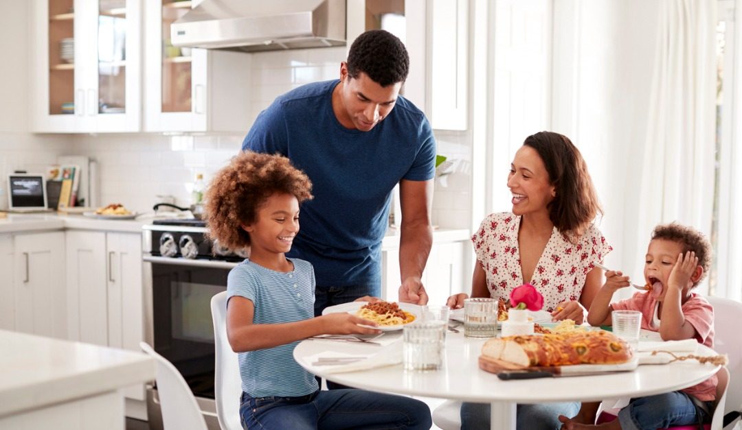Is an Eat-in Kitchen or a Separate Dining Room a Better Choice for Your Family?