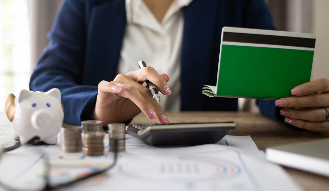 What Are the Differences between a Bank and a Credit Union?