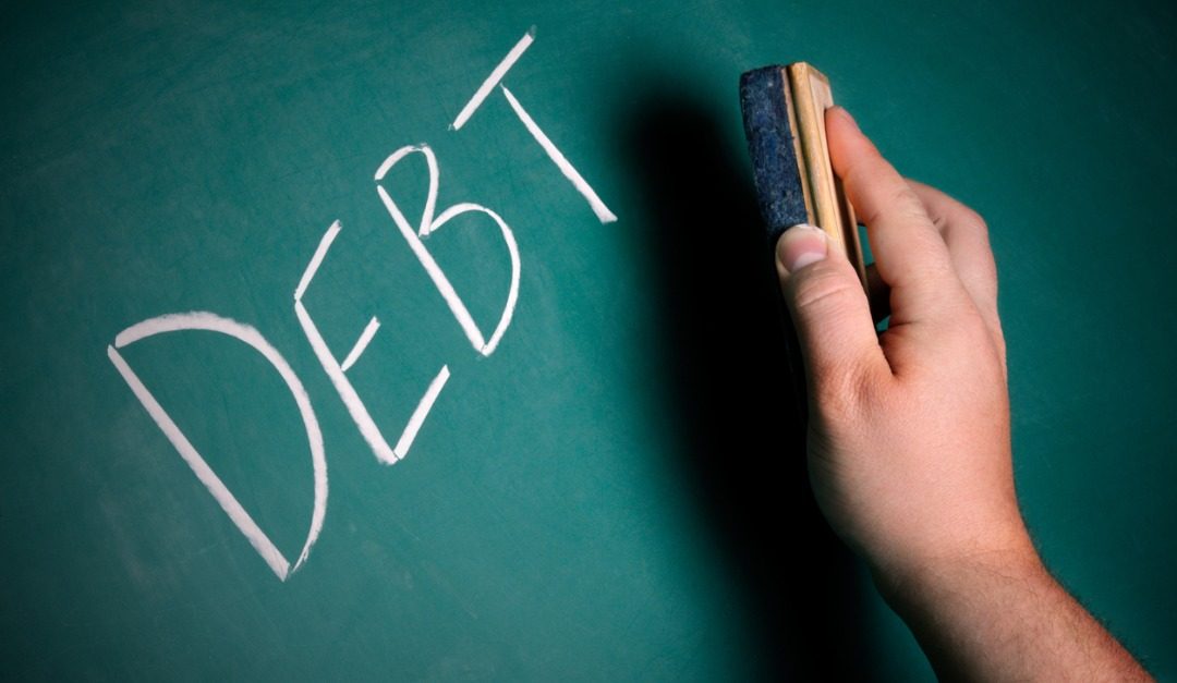 Should You Focus on Paying off All Debt Before Buying a House?