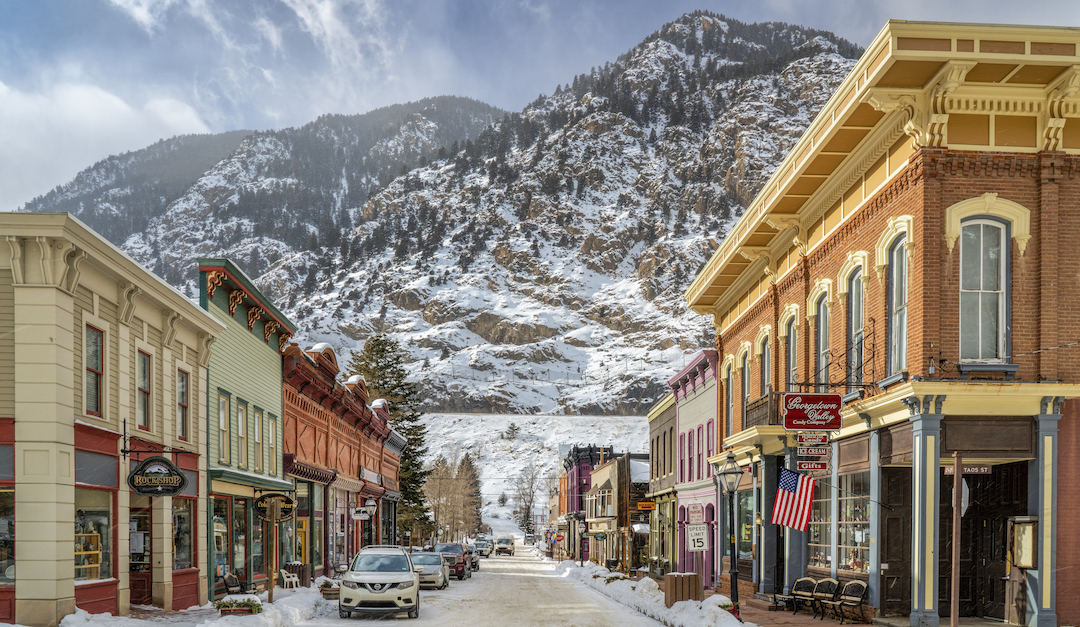 What to Expect When Living in a Mountain Town