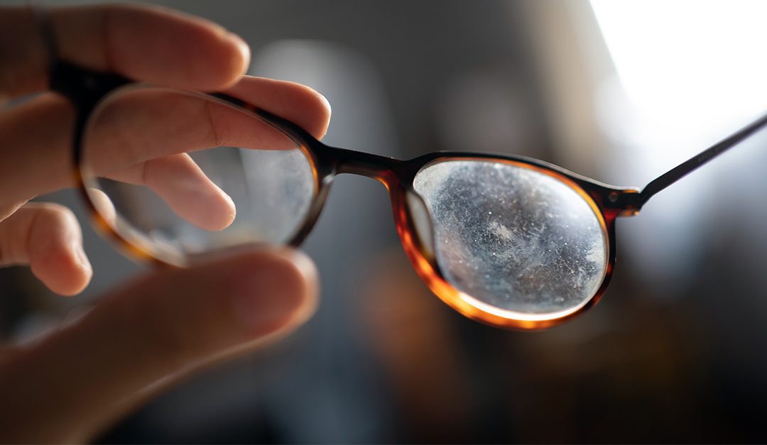 Scratch-Free Cleaning for Eyeglasses