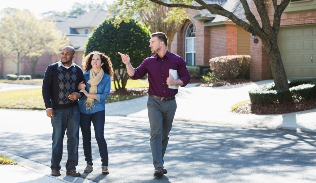 Why It’s Important to Hire an Agent With Local Experience