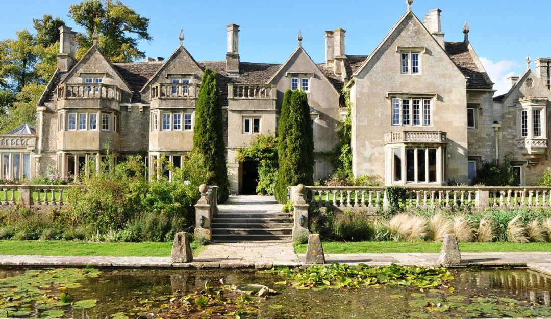 Trophy Homes: What Exactly Are They?