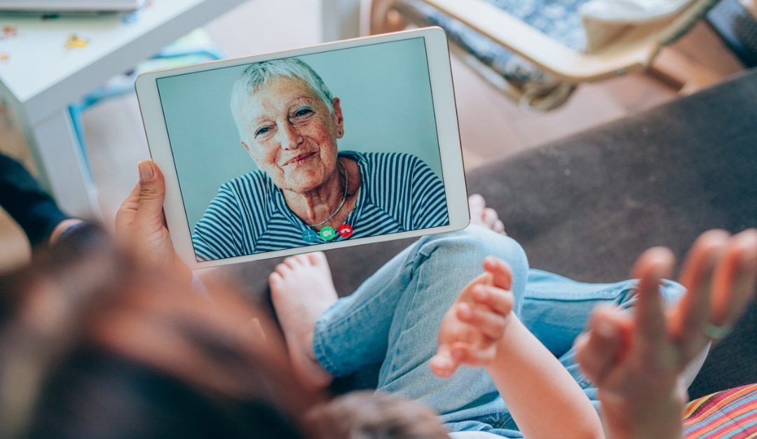 How to Help Seniors Who Live Alone Stay Connected to Loved Ones