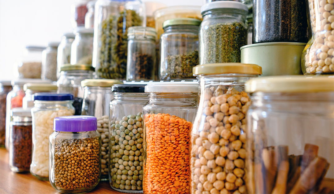 Inexpensive Ways to Organize Your Pantry