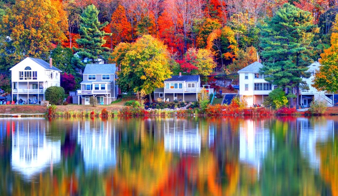 4 Iconic Architectural Styles for Your Lake Home