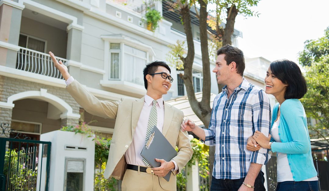 5 Signs You Would Love a New Career in Luxury Real Estate