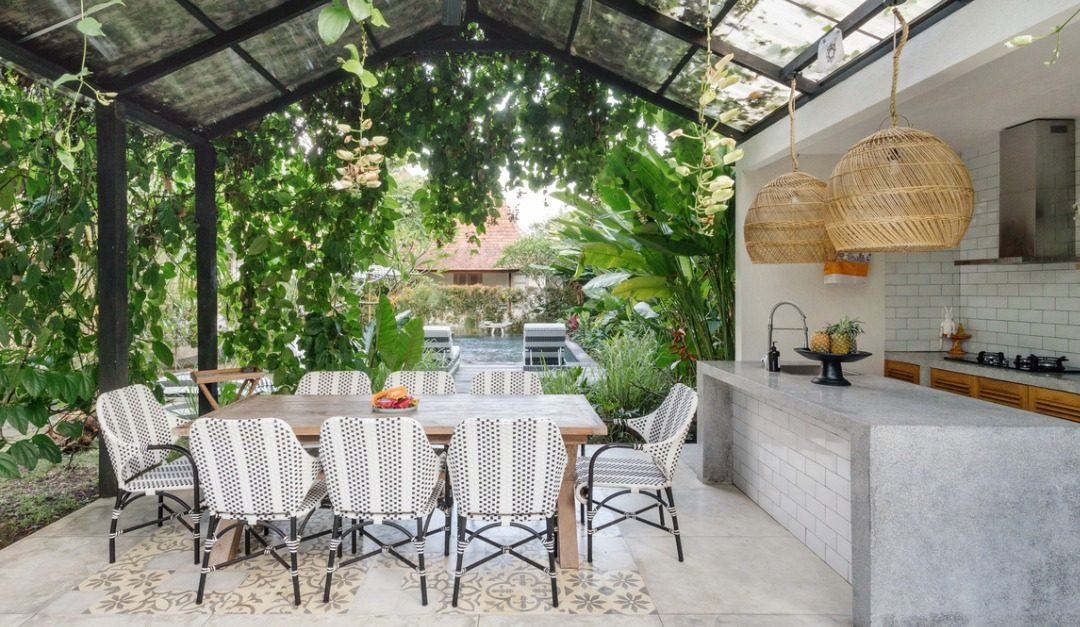 Outdoor Features That Will Help Sell Your Home Fast