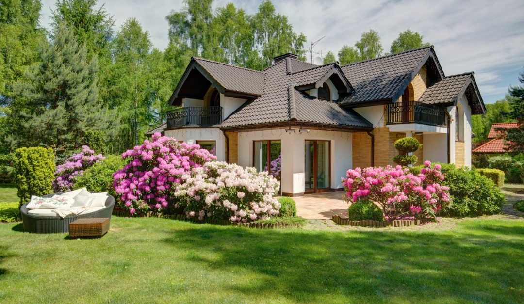 4 Things to Know Before Listing Your Home on the Spring Market