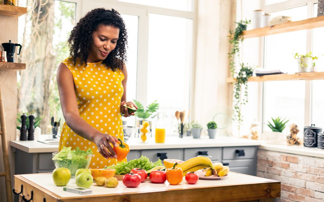 How to Cut Carbs This Summer